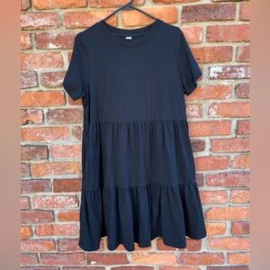 Old Navy Black Tiered Short-Sleeve Dress